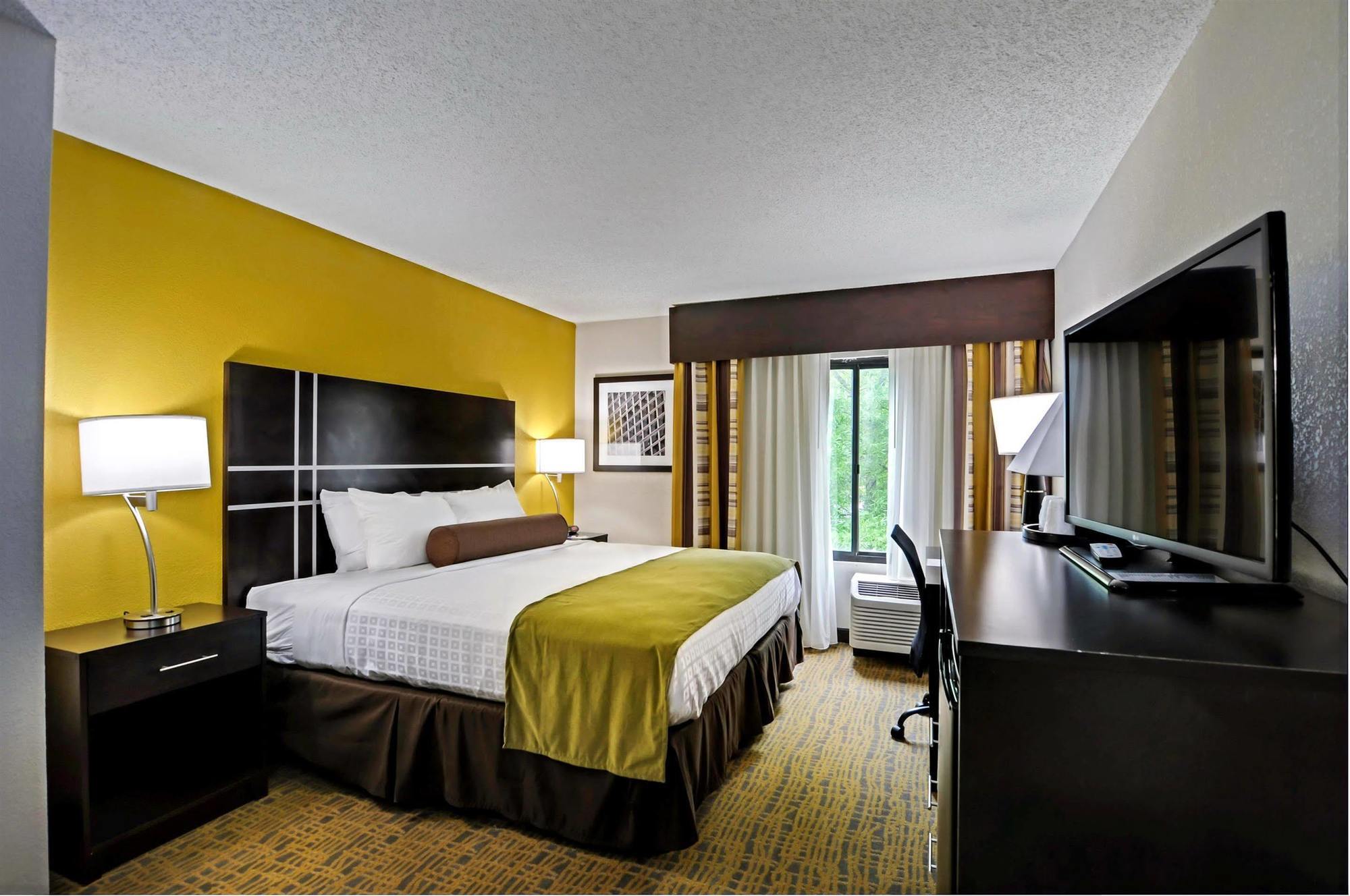 Best Western Plus Hanes Mall Winston-Salem Zewnętrze zdjęcie